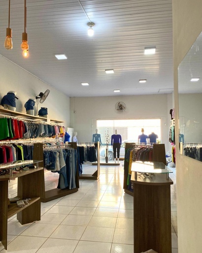 Loja / Salão / Ponto Comercial de no bairro Centro, em General Salgado | Eu Corretor
