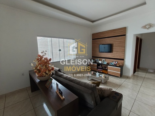 Casa de 2 quartos, 120m² no bairro Centro, em Passos | Eu Corretor
