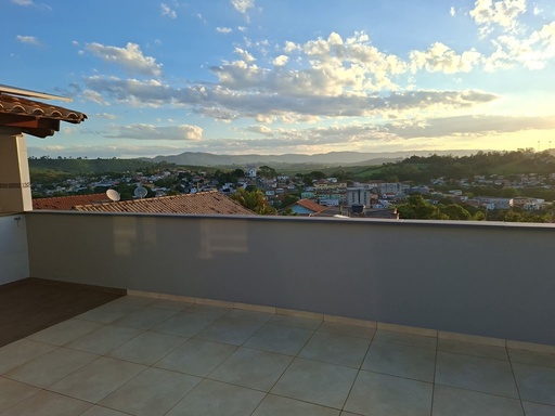 Casa de 2 quartos, no bairro Tiro aos Pombos, em Cambuquira | Eu Corretor
