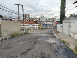 Lote/Terreno de 250m² no bairro Muarama, em Passos | Eu Corretor