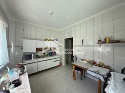 Casa de 3 quartos, no bairro VILA UNIAO, em Loanda | Eu Corretor