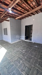 Casa de 3 quartos, no bairro Vila dos Funcionários, em Barreiras | Eu Corretor